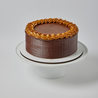 Dulce Ganache Chocolate Cake