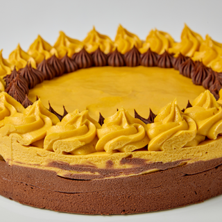 Lúcuma Fondant Cake